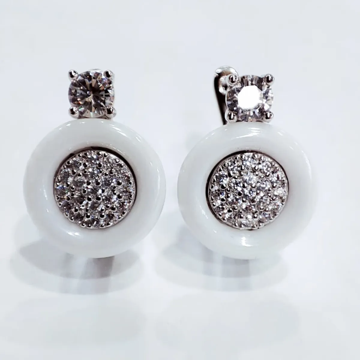 Сережки CZ Ceramic, з білою керамікою та Фіанітами, арт. А12009