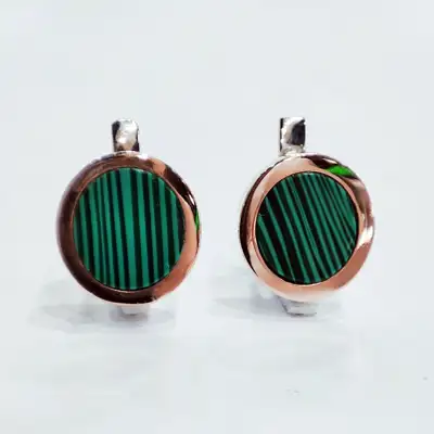 Сережки з малахітом арт.298с — срібна прикраса