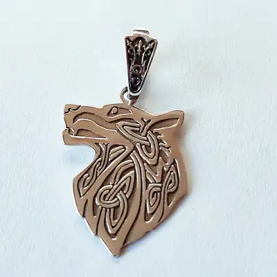 Срібна підвіска Вовк — срібна прикраса