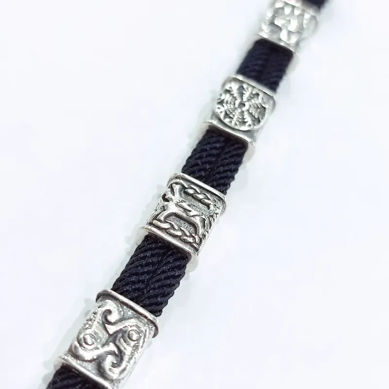 Браслет з рунами із срібла — фото 3