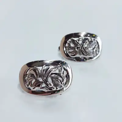 Срібні сережки з ажурним орнаментом "Україна" — срібна прикраса