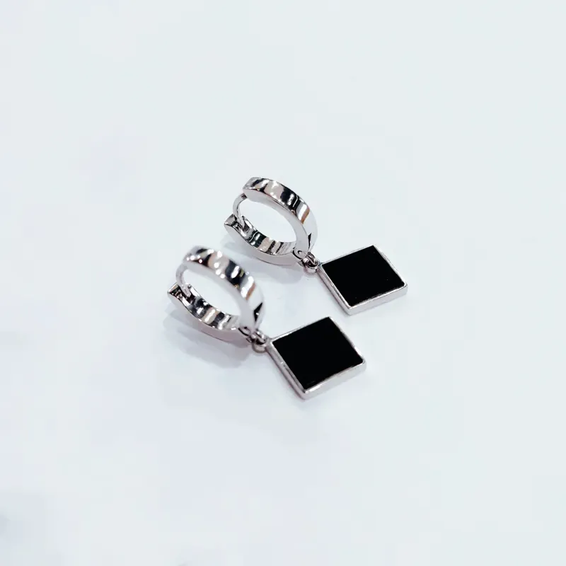 Срібні сережки вісюльки "Ромбік" з оніксом — фото 2