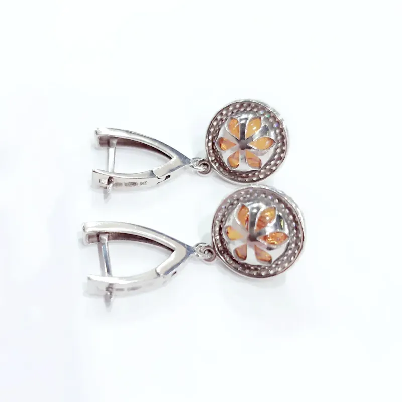 Срібні сережки вісюльки з золотою пластиною та бурштином — фото 2