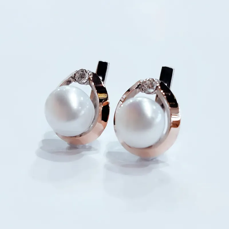 Срібні сережки з перлиною та золотою пластиною — фото 2