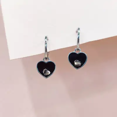 Срібні сережки, дитячі - підліткові, з чорною ємалью — срібна прикраса