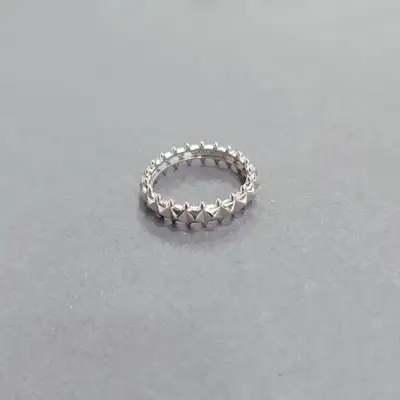 Каблучка в стилі Cartier Clash — срібна прикраса