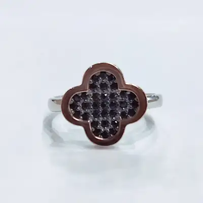Каблучка "Конюшина", арт.458к — срібна прикраса